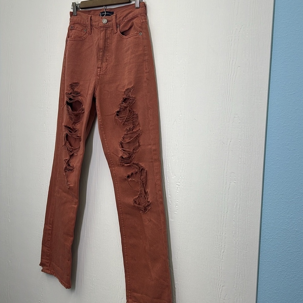 Aeropostale - Distressed Dark Pink 90s Baggy High Waisted Jean Size 2Regular - Picture 7 of 13